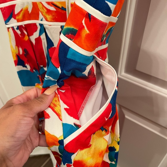 Ellen Tracy floral dress in size 12 zipper back - Picture 7 of 7